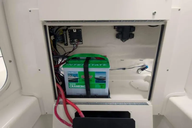 Slide: The Image of Mako 214 Center Console 2020 - 46