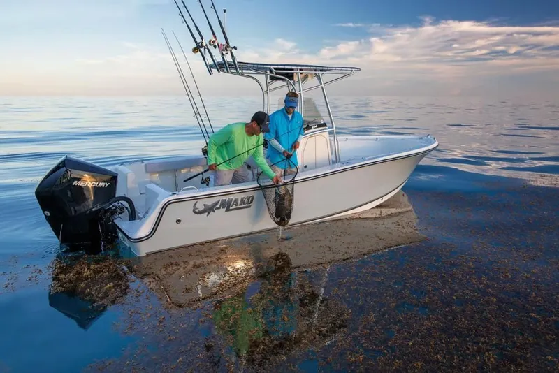 Slide: The Image of Mako 214 Center Console 2020 - 5