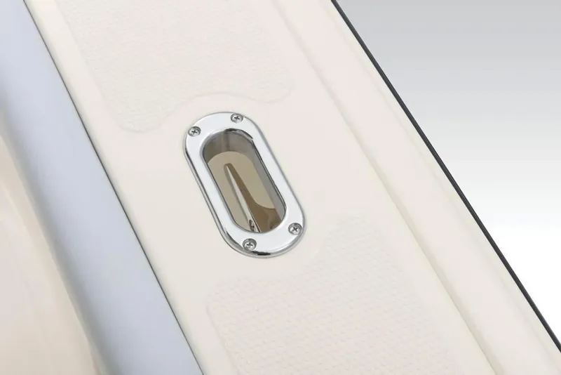 Slide: The Image of Mako 214 Center Console 2020 - 66