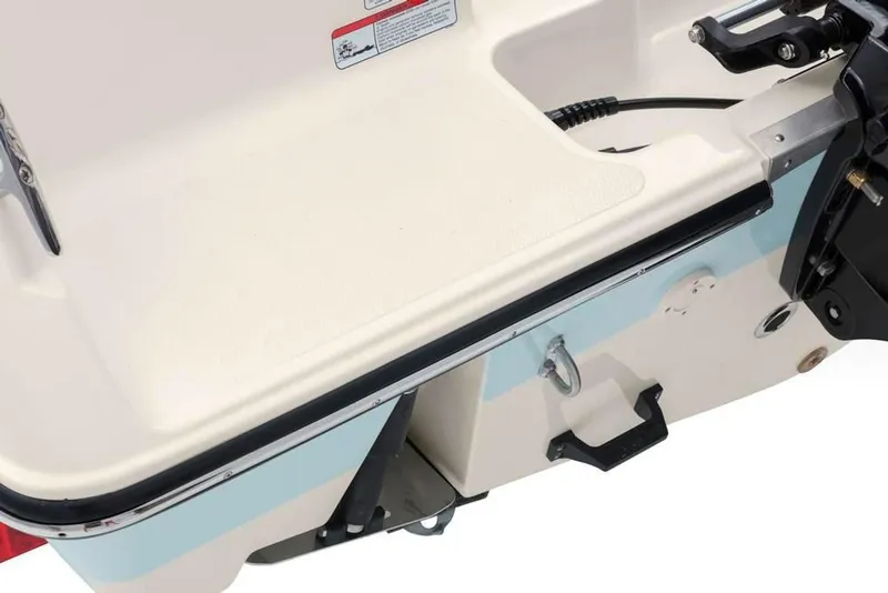 Slide: The Image of Mako 214 Center Console 2020 - 73