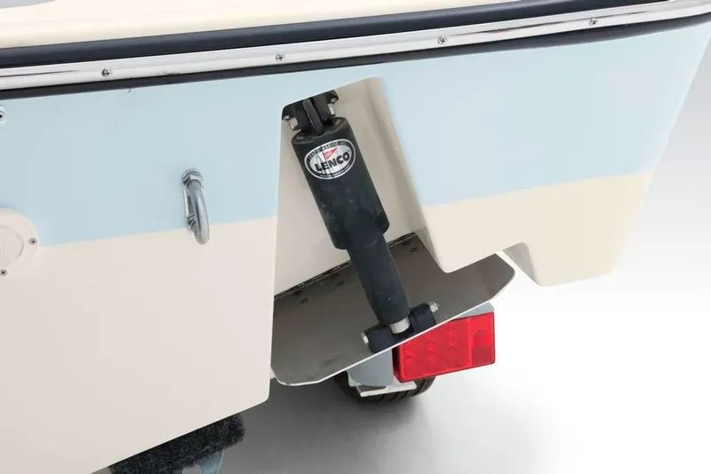 Slide: The Image of Mako 214 Center Console 2020 - 87