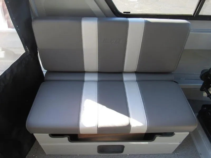 Slide: The Image of Hewescraft 220 OCEAN PRO HT FC 2025 - 14