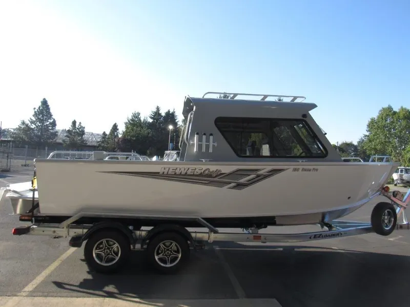 Slide: The Image of Hewescraft 220 OCEAN PRO HT FC 2025 - 6