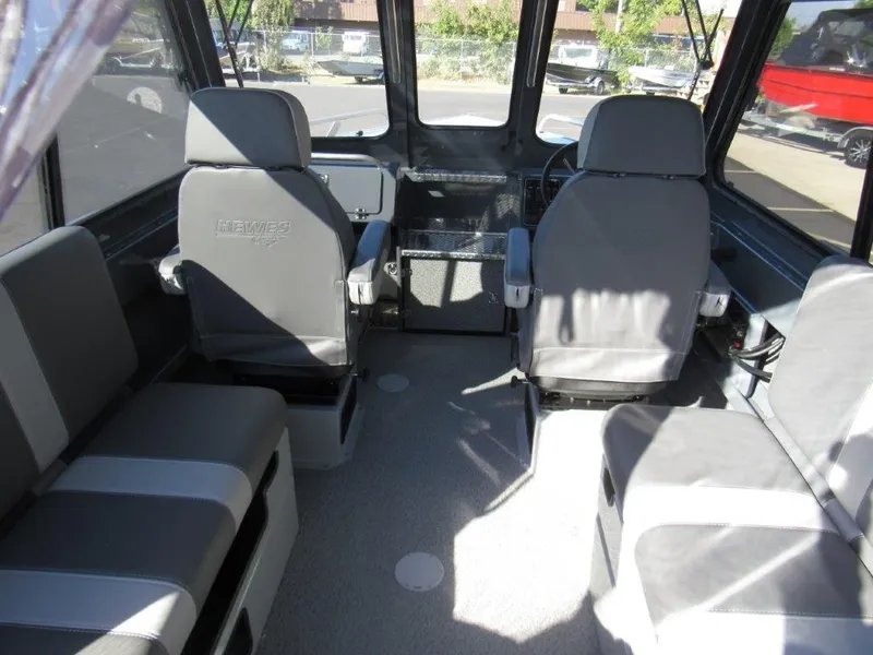 Slide: The Image of Hewescraft 210 Sea Runner ET HT 2026 - 17