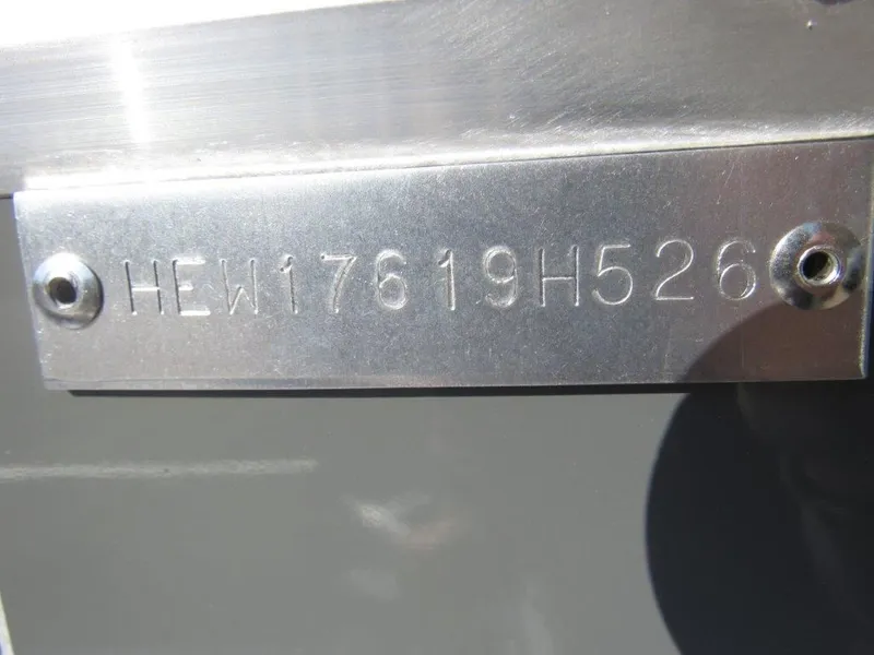 Slide: The Image of Hewescraft 210 Sea Runner ET HT 2026 - 18