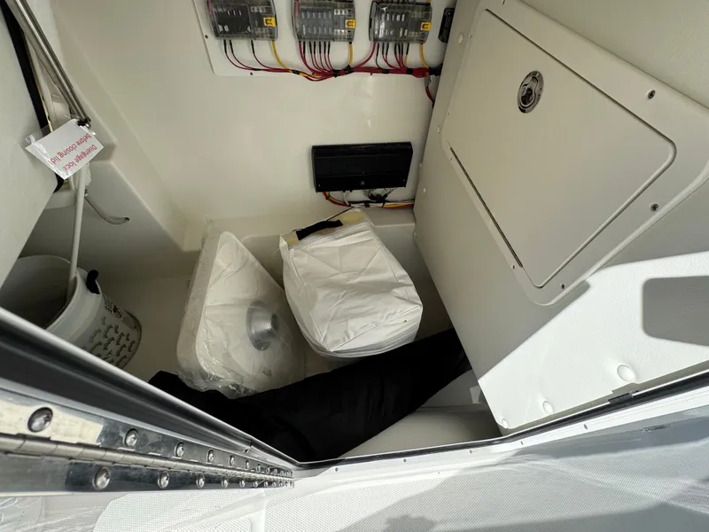 Slide: The Image of World Cat 280 DC-X 2026 - 11