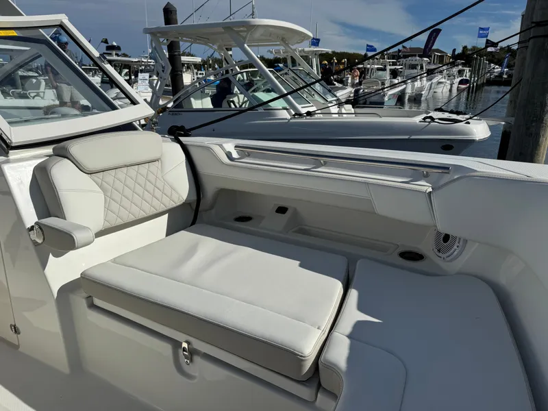 Slide: The Image of World Cat 280 DC-X 2026 - 5