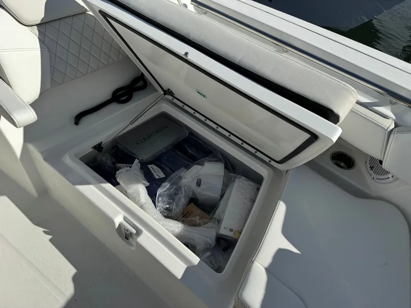 Slide: The Image of World Cat 280 DC-X 2026 - 8