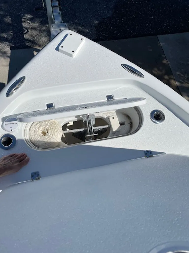 Slide: The Image of Yellowfin 21 Bay 2018 - 9