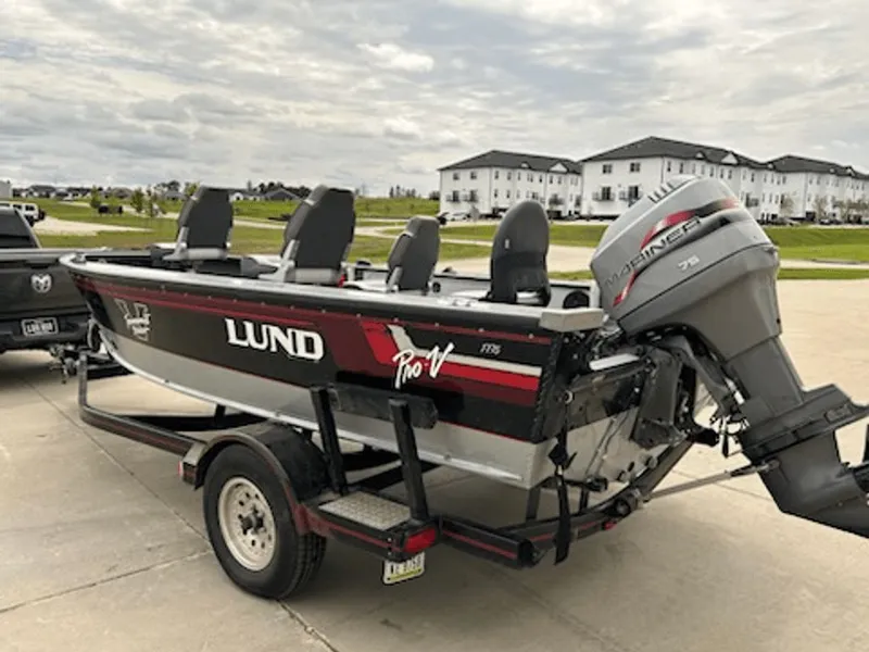 Slide: The Image of Lund 1775 Pro-V 1997 - 2