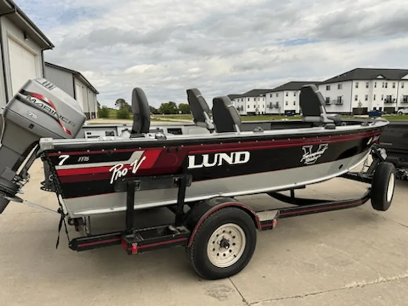 Slide: The Image of Lund 1775 Pro-V 1997 - 4