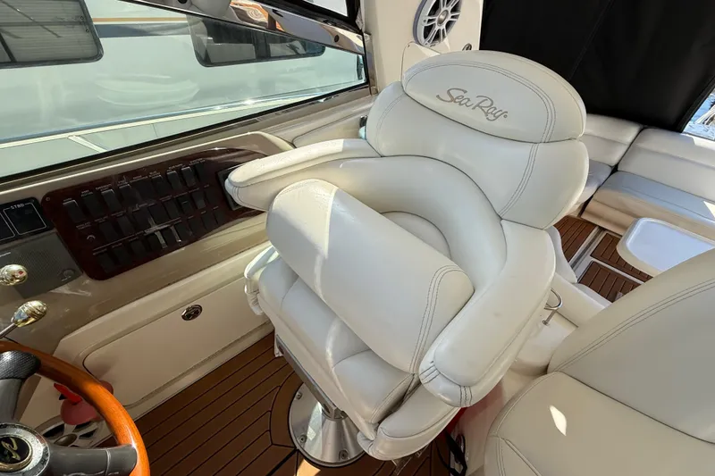 Slide: The Image of Luxurious interior of 2003 Sea Ray 460 Sundancer yacht with plush seating and modern amenities. - 27