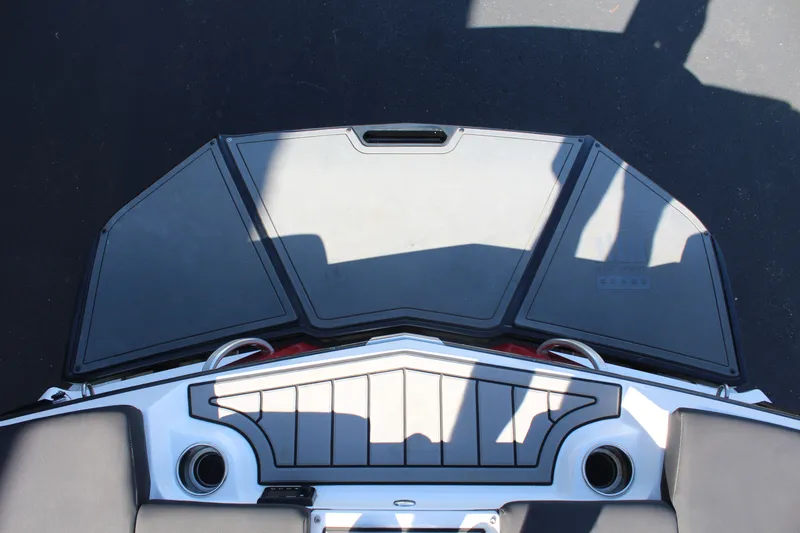 Slide: The Image of MasterCraft XT23 2017 - 21