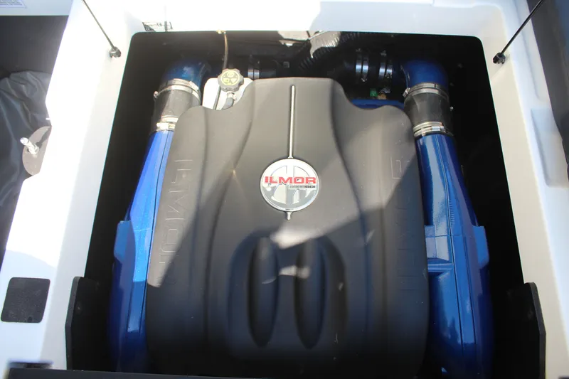 Slide: The Image of MasterCraft XT23 2017 - 22