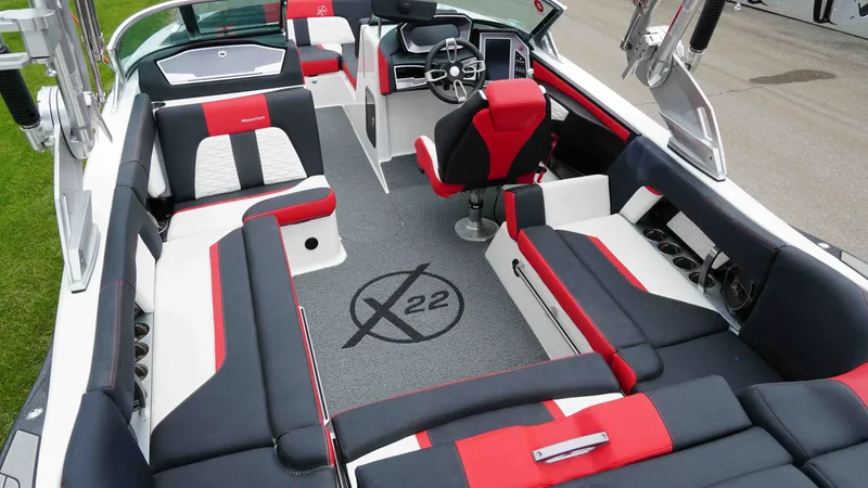 Slide: The Image of MasterCraft X22 2019 - 4