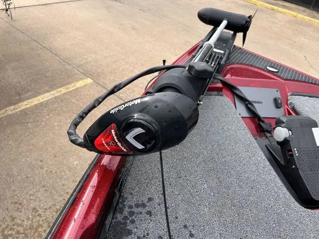 Slide: The Image of Triton 17 Explorer 2011 - 12