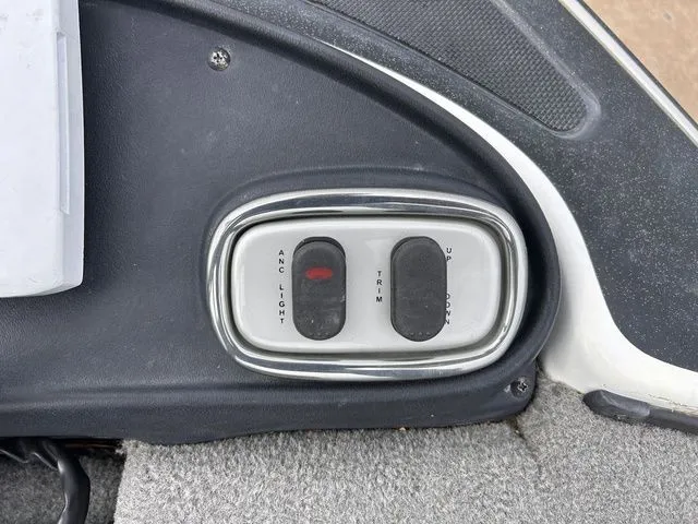 Slide: The Image of Nitro Z-7 2011 - 15