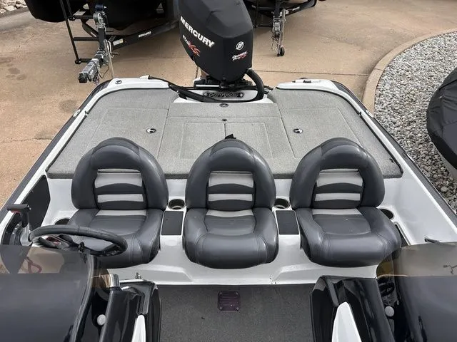 Slide: The Image of Nitro Z-7 2011 - 17