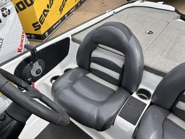 Slide: The Image of Nitro Z-7 2011 - 18