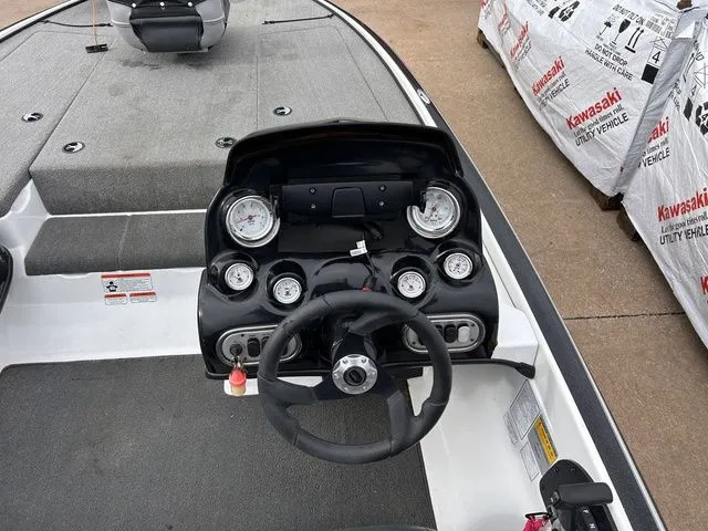 Slide: The Image of Nitro Z-7 2011 - 21