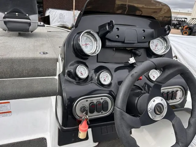 Slide: The Image of Nitro Z-7 2011 - 24