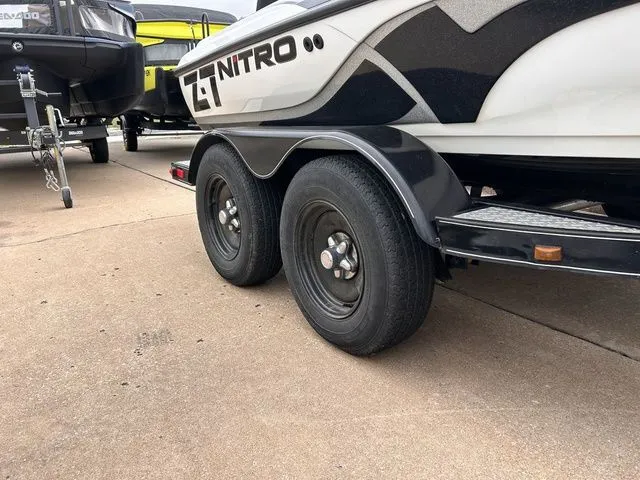 Slide: The Image of Nitro Z-7 2011 - 5