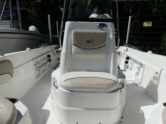 Slide: The Image of NauticStar 211 Angler 2017 - 12