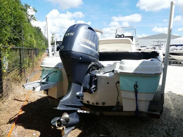 Slide: The Image of NauticStar 211 Angler 2017 - 3