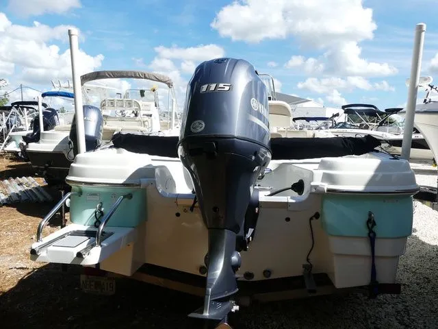 Slide: The Image of NauticStar 211 Angler 2017 - 4