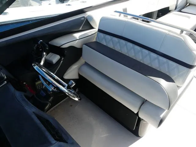 Slide: The Image of Regal 29 OBX 2020 - 10