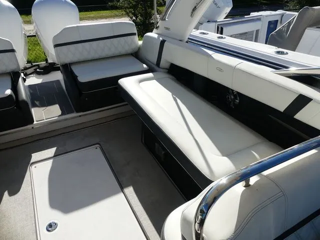 Slide: The Image of Regal 29 OBX 2020 - 16