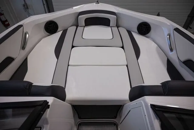 Slide: The Image of Yamaha SX195 2024 - 14