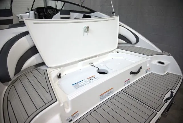 Slide: The Image of Yamaha SX195 2024 - 3