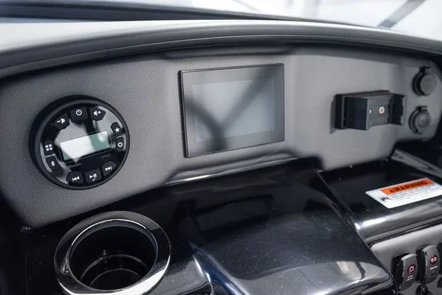 Slide: The Image of Yamaha SX195 2024 - 9