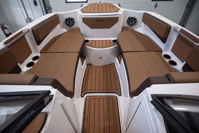 Slide: The Image of Yamaha 222S 2025 - 11