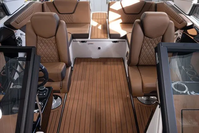 Slide: The Image of Yamaha 222S 2025 - 14