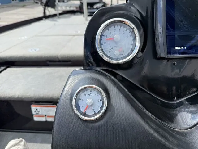 Slide: The Image of Nitro Z-21 2019 - 24