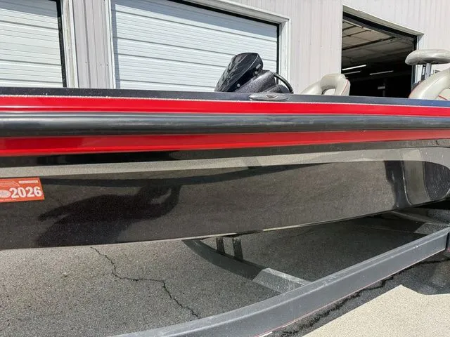 Slide: The Image of Nitro Z-21 2019 - 35