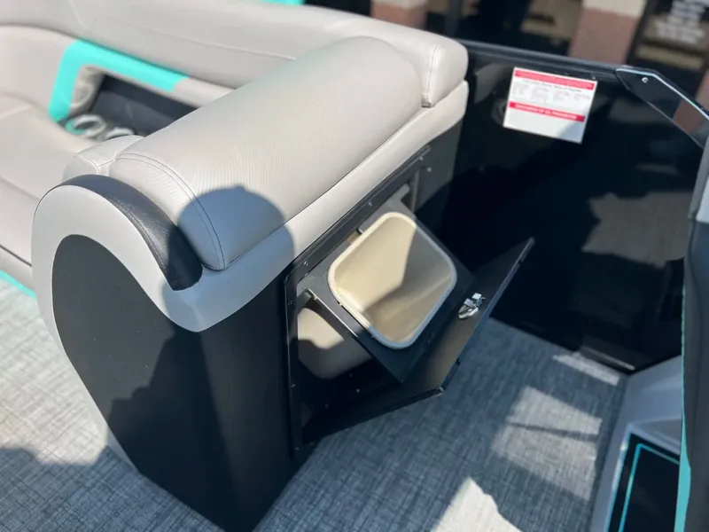 Slide: The Image of Trifecta 25 SPORT RF9 DC ARCH 2023 - 17