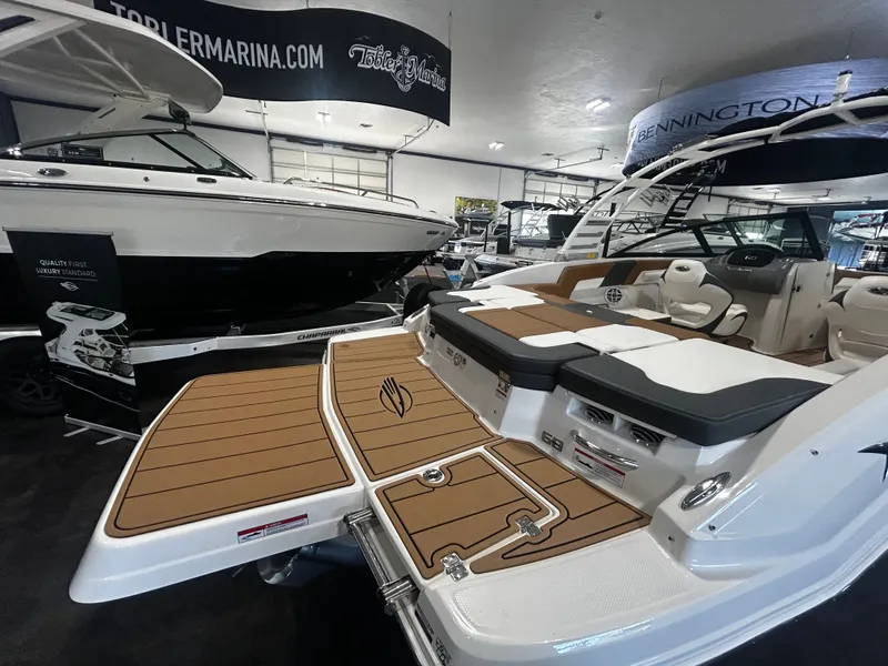 Slide: The Image of Chaparral 23 SSi 2025 - 3