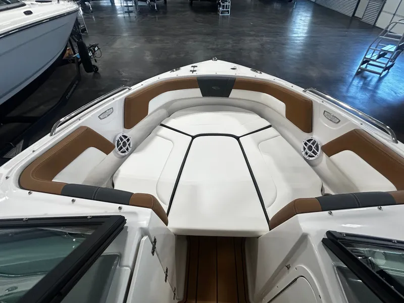 Slide: The Image of Chaparral 23 SSi 2025 - 9