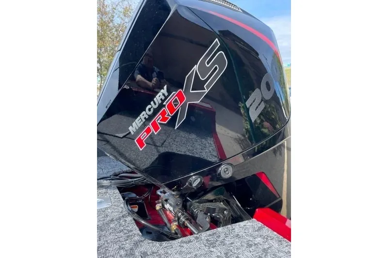 Slide: The Image of 2026 Tracker Targa V-19 Combo boat, top view, showcasing seating and layout. - 3