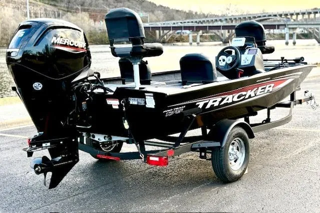 Slide: The Image of Tracker Pro Team 175 Crappie Edition 2026 - 27