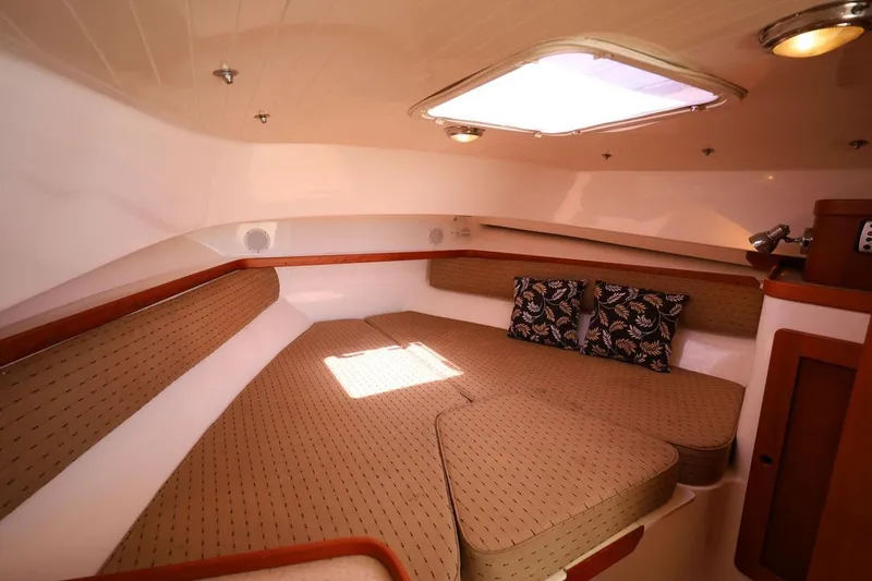 Slide: The Image of SIDEKICK, 2007 Hunt Yachts Surfhunter 29 - 14