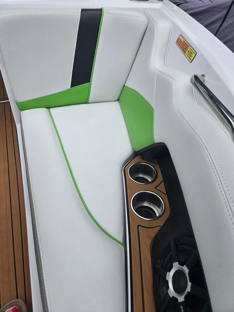 Slide: The Image of Nautique Super Air Nautique 230 2014 - 11