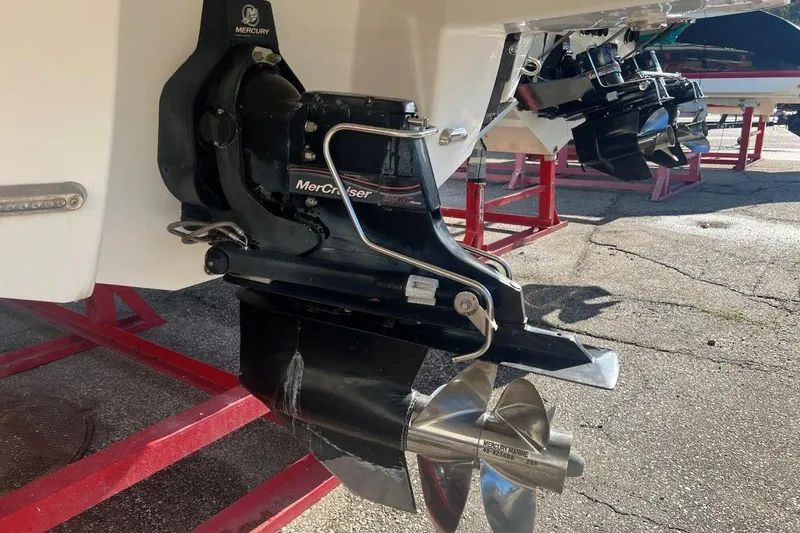 Slide: The Image of 2007 Chaparral 276 SSX boat with MerCruiser outdrive and propeller on display. - 4
