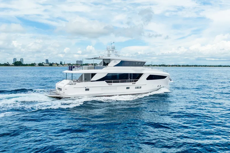 Slide: The Image of Luxury Horizon FD80 yacht cruising on open water, 2020 model. - 3