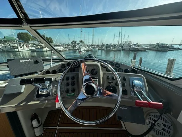 Slide: The Image of Carver Yachts 350 Mariner 2000 - 20