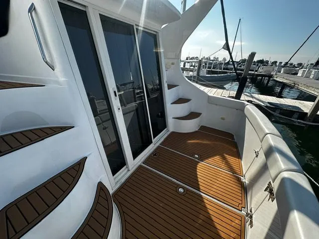 Slide: The Image of Carver Yachts 350 Mariner 2000 - 4