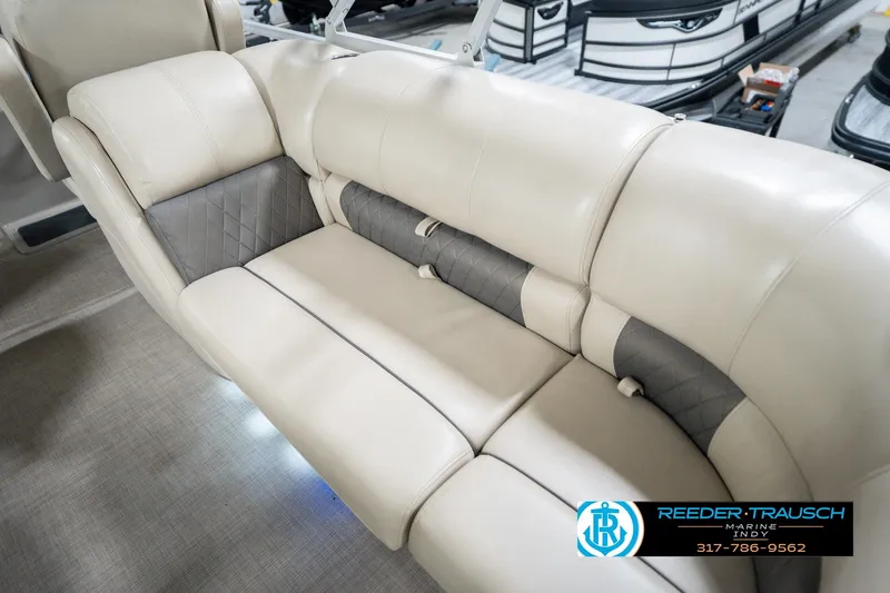 Slide: The Image of Luxurious seating on 2020 Sun Tracker Party Barge 24 DLX pontoon boat. - 45